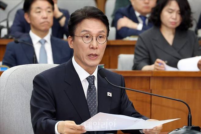 김민석 국무총리 후보자가 24일 오전 국회에서 열린 총리 후보자 인사청문회에서 질의에 답변하고 있다. ⓒ데일리안 홍금표 기자