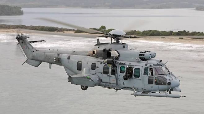 유로콥터사의 H225M 헬기