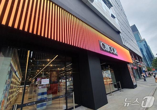 ㈜신세계는 프리미엄 뷰티 편집숍 '시코르'(CHICOR) 강남역점을 리뉴얼해 27일 새롭게 선보인다. 2025.6.26/뉴스1 ⓒ News1 김명신 기자