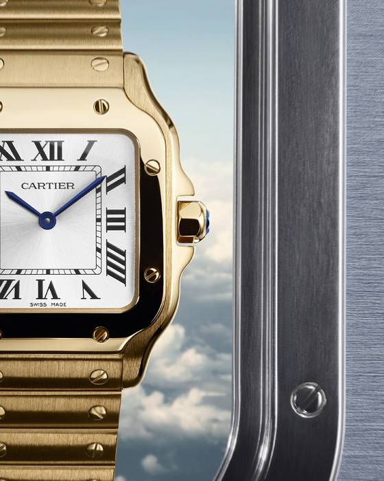 산토스 드 까르띠에 스몰 모델 옐로 골드 버전. © Julien Thomas Hamon 사진 까르띠에