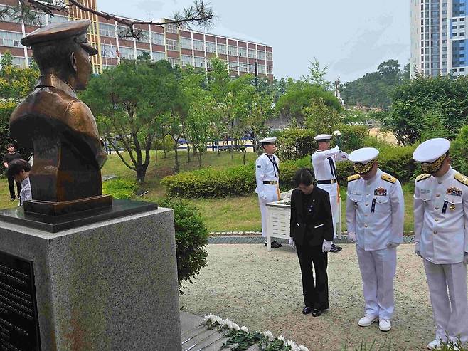 27일 인천 송도고에서 고 윤영하 소령의 23주기 추모식이 열렸다. 독자 제공