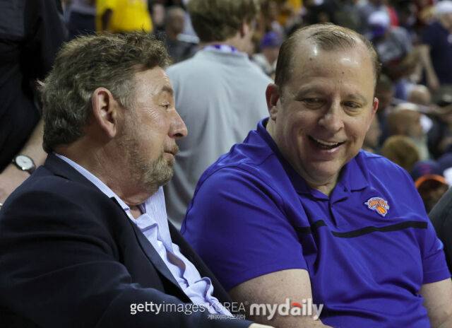 뉴욕 닉스 제임스 돌런 구단주(왼쪽)와 해임된 티보도 감독./게티이미지코리아