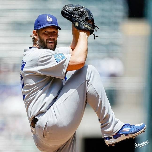 역투를 펼치는 커쇼. /사진=LA 다저스 공식 SNS 갈무리
