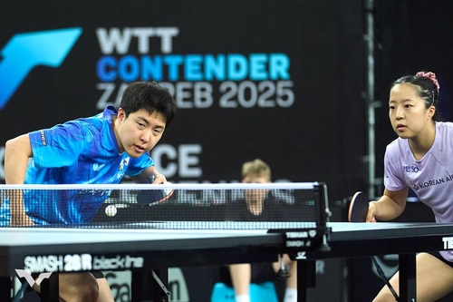 WTT 자그레브 혼합복식에 출전한 임종훈(왼쪽)과 신유빈 / WTT 인스타그램 캡처.