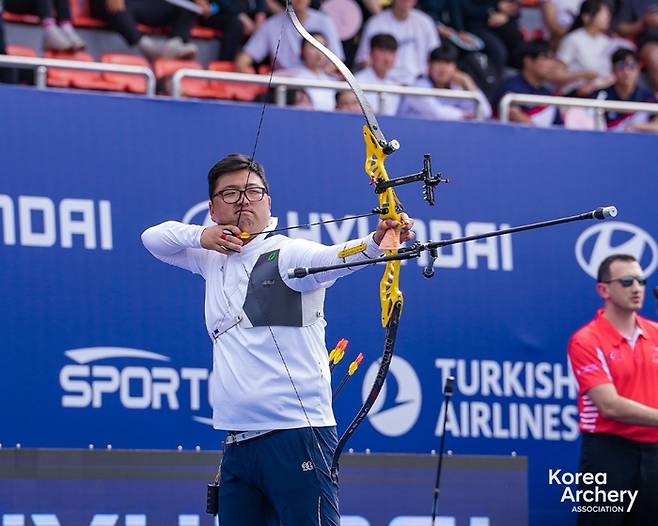 양궁 국가대표 김우진. 대한양궁협회