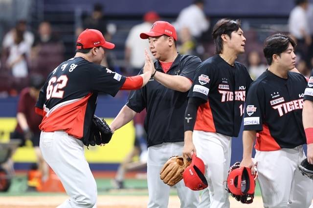 이범호 감독의 KIA는 28일 잠실 LG전에서 승리를 챙겼다. 사진=KIA 제공