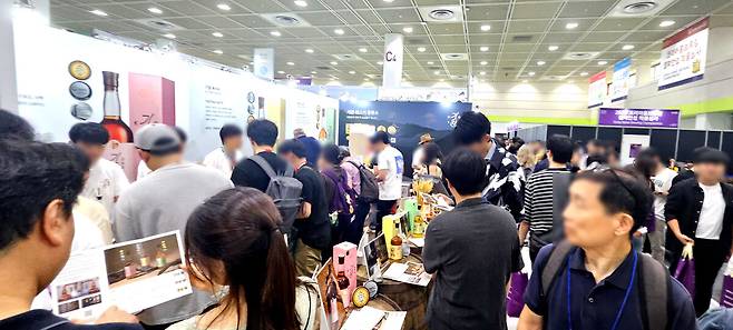 한국국제전시가 주최하는 제34회 ‘2025 서울국제주류&와인박람회가 26일부터 28일까지 3일간 진행된다. 박윤희 기자