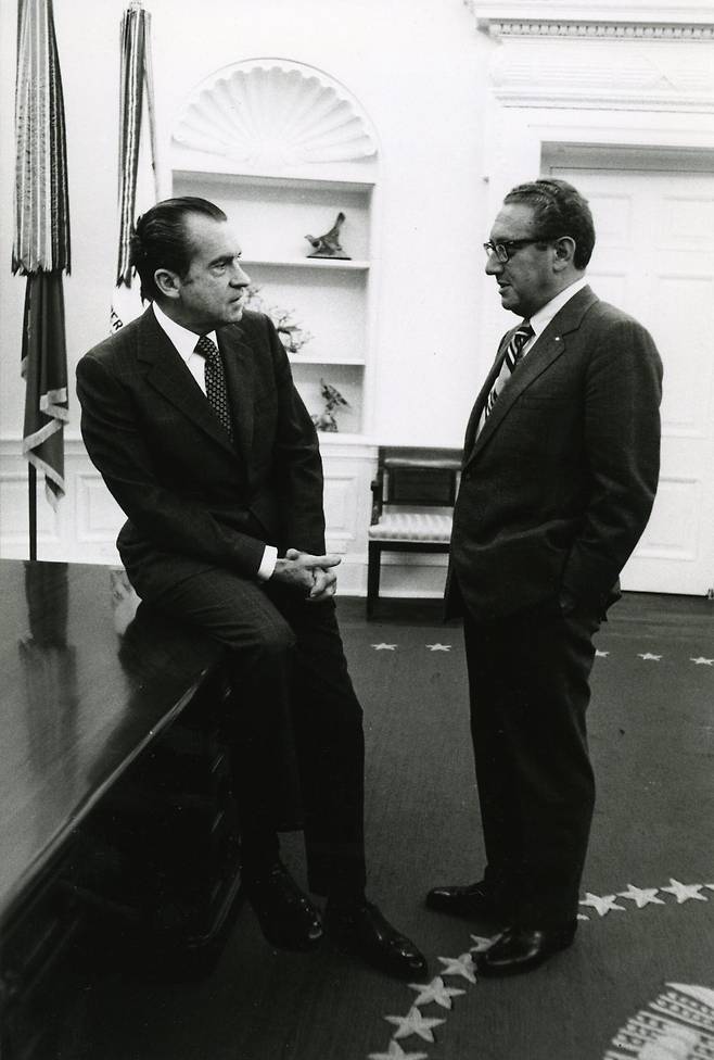 닉슨 대통령(왼쪽) 키신저 국무장관. 사진 출처 닉슨 대통령 기념도서관