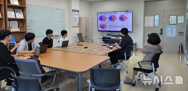 캡스톤 디자인 프로젝트에 참여 중인 켄텍 1기생들. (사진=한국에너지공대 제공) photo@newsis.com *재판매 및 DB 금지