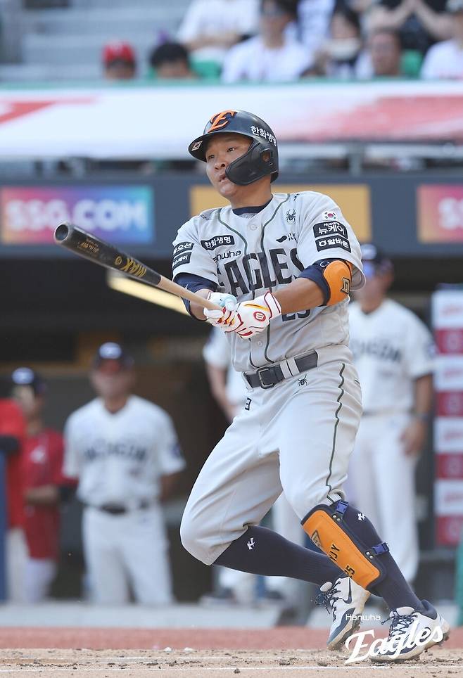 ▲ 채은성 대신 3경기 연속 1루수로 출전했으나 자신의 타격 능력을 다 보여주지 못한 김태연 ⓒ한화이글스