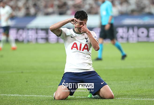 ▲ 토트넘이 손흥민과 함께 한국에서 시간을 보내는 일이 연례행사처럼 다가왔다. 이번 여름에도 아시아 팬들을 만나는 일정에 한국이 포함됐다. 관심은 여전히 대단했다. 토트넘의 내한 소식이 알려진 순간, 한국에서의 경기 일정, 티켓 가격 등이 발표될 때마다 신속하게 정보가 퍼져나갔다. ⓒ 곽혜미 기자