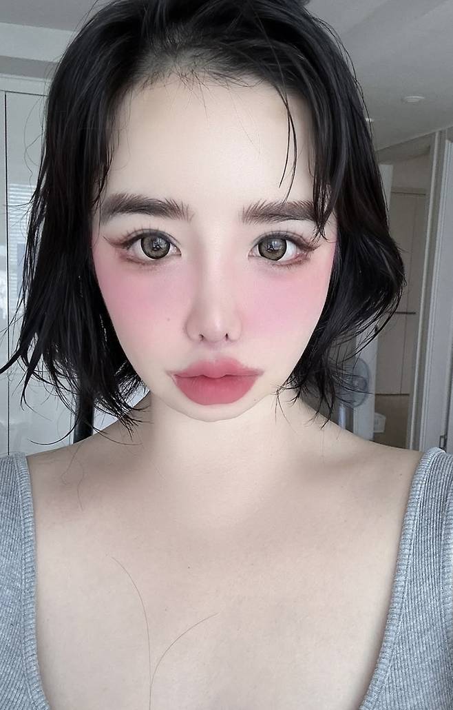 박봄 인스타그램.