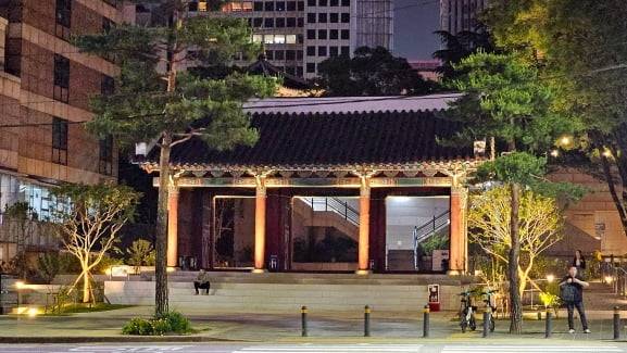 밤의 '환구단 정문' 모습. / 사진=서울시 제공