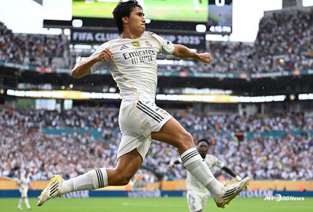 곤살로 가르시아의 골 세리머니. /AFPBBNews=뉴스1