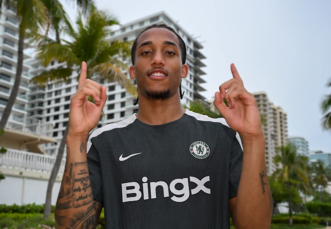 ▲ 첼시가 영국 무대에서 검증된 주앙 페드루를 영입했다. 왓포드에서 109경기를 뛰며 24골을 넣은 페드루는 2023년 브라이튼 앤 호브 알비온으로 이적했다. 프리미어리그를 누비며 두 시즌 동안 30골을 넣은 페드루에 반한 첼시가 1000억원 이상 투자하며 계약을 체결했다. ⓒ 첼시