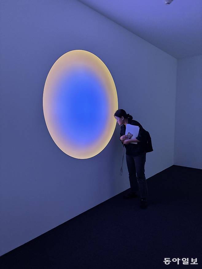 제임스 터렐 개인전 ‘리턴’ 전시 전경. 김민 기자 kimmin@donga.com