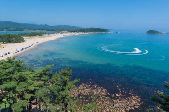강원 고성 화진포해수욕장. 고성군 제공