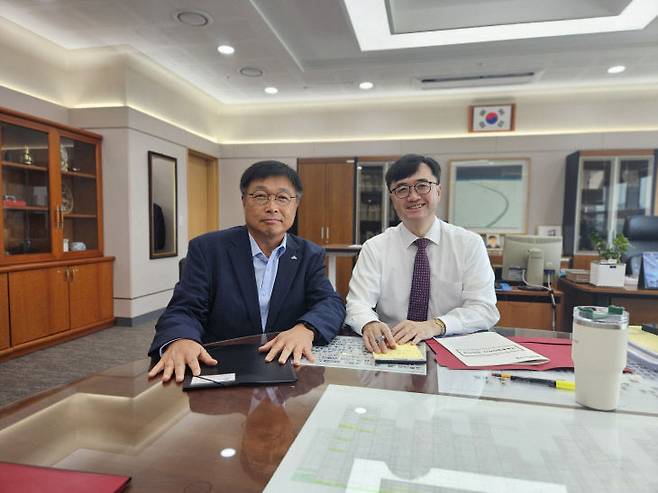 이승원 부시장과 임기근 기획재정부 차관. 사진=세종시 제공.