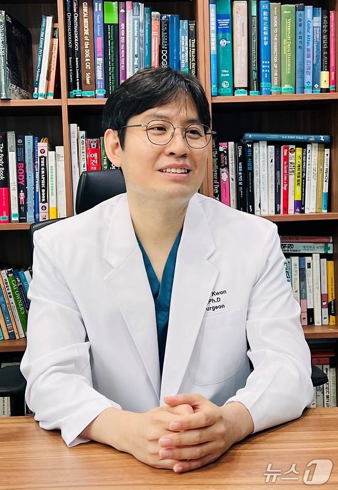 권재연 최영민동물의료센터 부원장이 6월 27일 인터뷰를 하고 있다. ⓒ 뉴스1