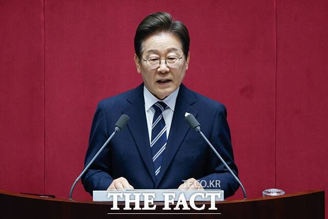 내수 경기 활성화와 지역경제 회복을 위해 전 국민에게 지급하는 '민생회복 소비쿠폰’이 오는 21일부터 신청 및 지급된다. /국회사진기자단