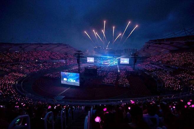 5일 경기 고양시 일산서구 고양종합운동장 주경기장에서 열린 '블랙핑크 월드 투어 데드라인 인 고양'(BLACKPINK WORLD TOUR IN GOYANG) 전경. YG엔터테인먼트