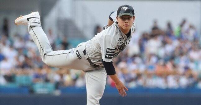 8일 대전 한화생명 볼파크에서 열리는 2025 KBO리그 기아(KIA) 타이거즈와 3연전 첫 경기에 선발 등판 예정인 한화 이글스 문동주. 연합뉴스