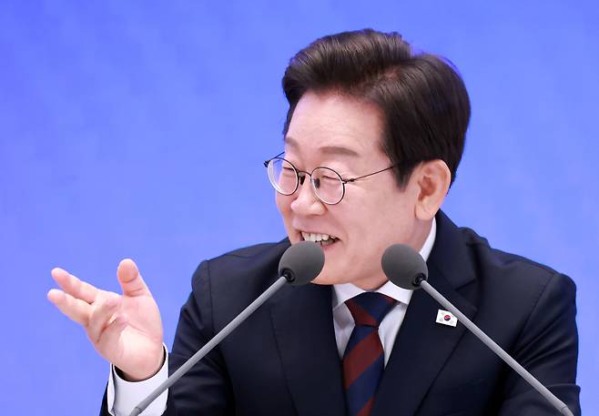 President Lee Jae Myung speaks during a press conference at the Blue House in Jongno-gu, central Seoul, Thursday. (Yonhap)