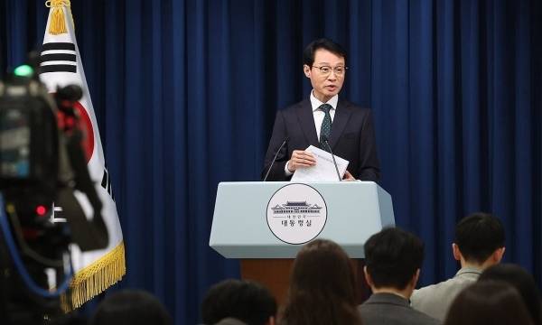 이규연 홍보소통수석이 7일 용산 대통령실에서 인천 계양구 맨홀 사고 관련 이재명 대통령 지시사항 브리핑을 하고 있다. 연합뉴스