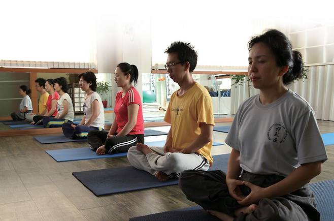 하루에 한 번쯤 명상 등을 통해 살아갈 이유를 생각해볼 필요가 있다. ⓒ시사저널 우태윤