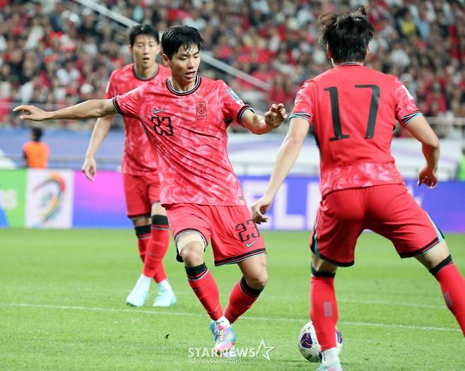 지난달 서울월드컵경기장에서 북중미월드컵 최종예선 마지막 경기인 쿠웨이트전에서 A매치 선발 데뷔전을 치렀던 전진우. /사진=강영조 선임기자