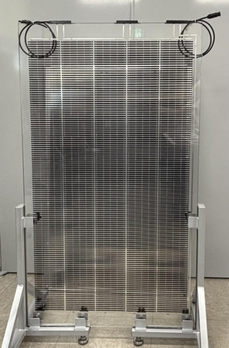 칼선의 '솔라스판 비전 브랜드'.