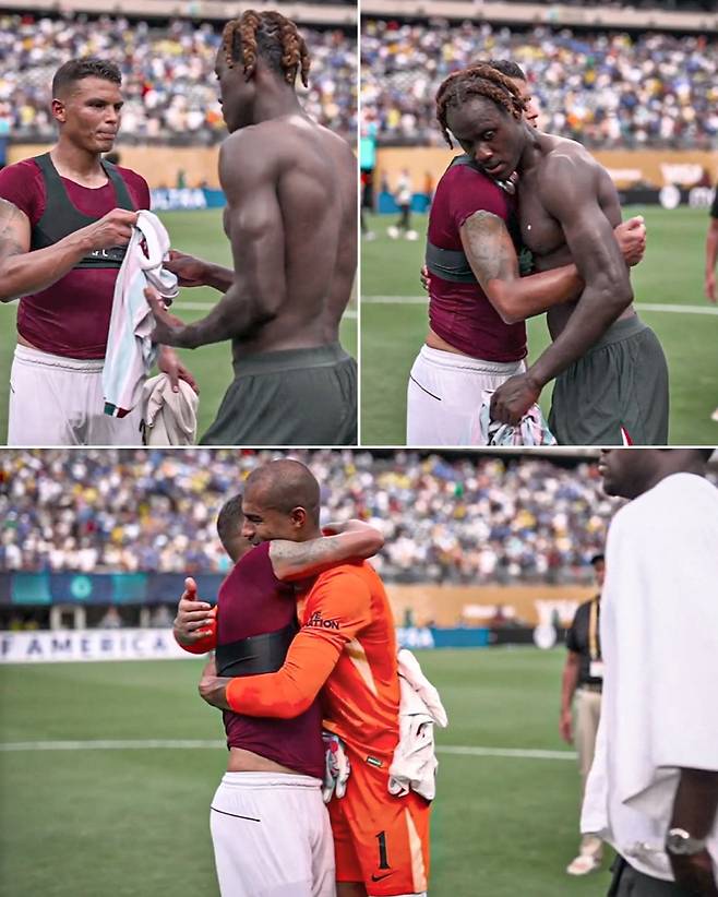 플루미넨시 티아구 실바가 9일 첼시와의 2025 FIFA 클럽 월드컵 4강전을 마친 뒤 전 동료들과 포옹하고 있다. 사진=ESPN SNS