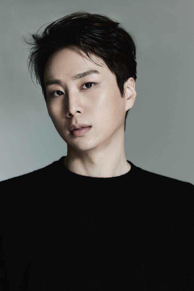 사람엔터테인먼트 제공