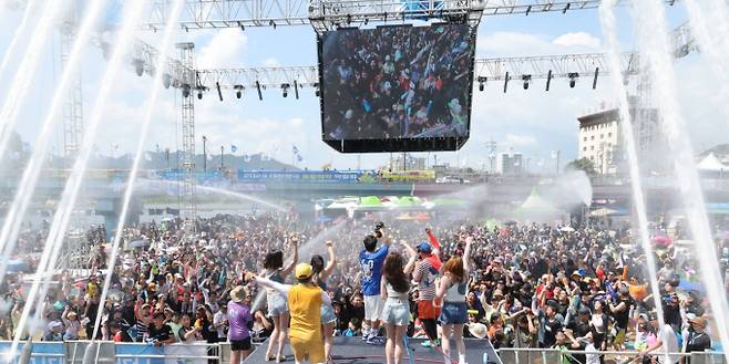 장흥 물축제 (사진: 장흥군)
