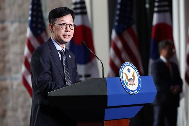 박윤주 외교부 1차관이 2일 서울 용산구 그랜드 하얏트 호텔에서 열린 미국 독립기념일 행사에서 축사하고 있다. ⓒ사진공동취재단