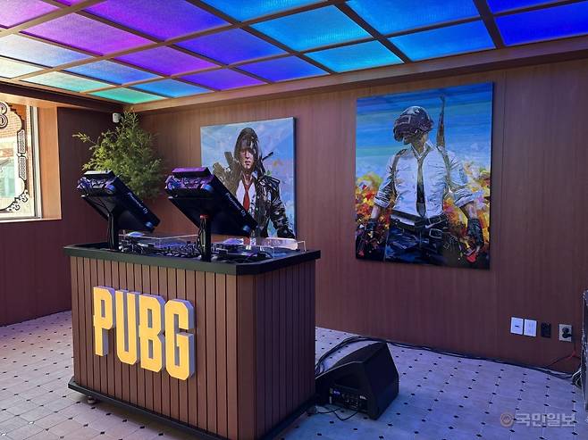 B동 2층 ‘펍지 카페 라운지’ 속 DJ 부스