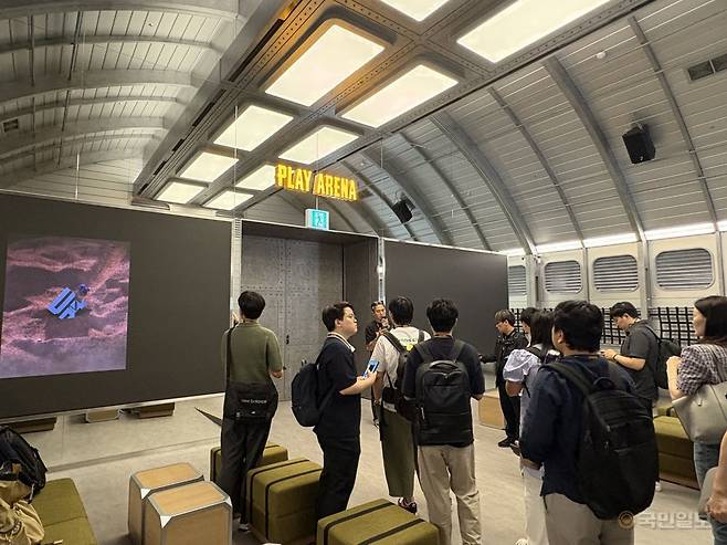 로비 ‘플레이 라운지’