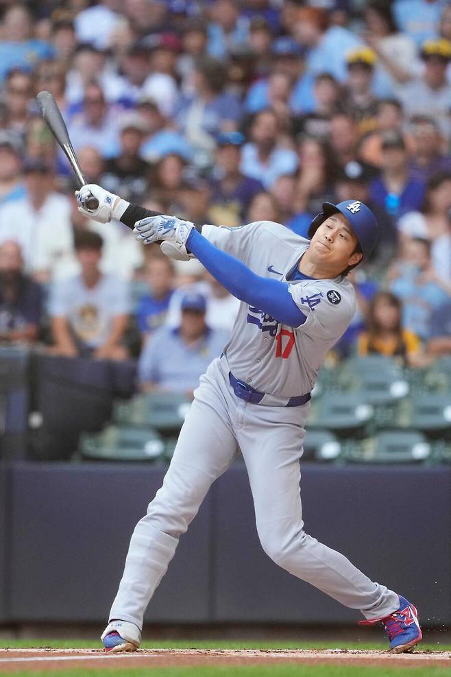 ▲ 헛스윙 삼진 아웃되는 오타니 쇼헤이. ⓒ연합뉴스/AFP