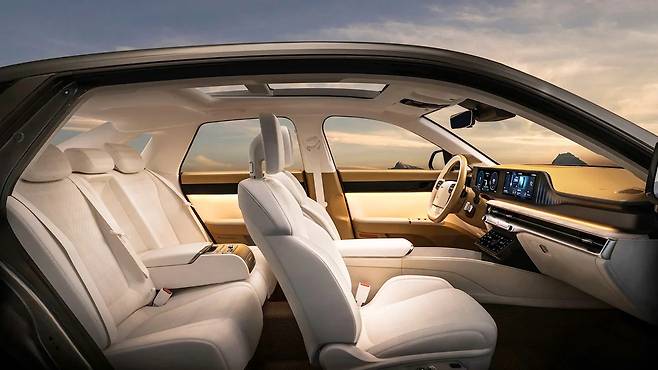 현대차 그랜저 하이브리드 실내