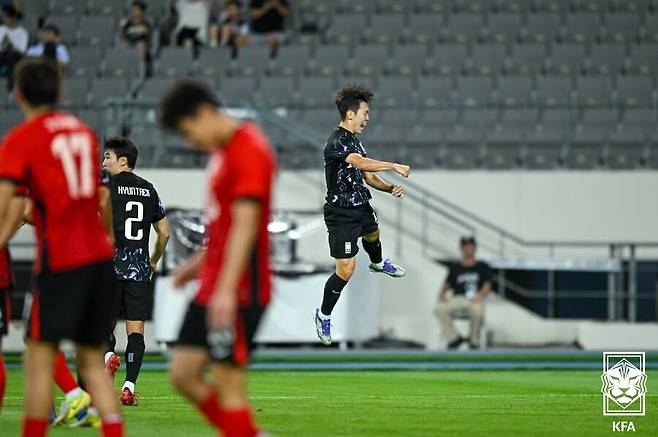 ▲ 11일 오후 용인미르스타디움에서 대한민국과 홍콩의 2025 동아시안컵 2차전이 열렸다. 강상윤과 이호재의 A매치 데뷔골을 앞세운 한국이 2-0으로 홍콩을 꺾고 2연승을 달렸다. ⓒ 대한축구협회