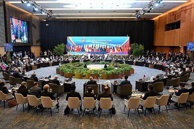 11일 말레이시아서 열린 ARF 외교장관회의 모습. /연합뉴스