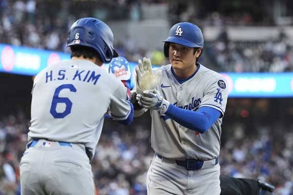 오타니가 투런 홈런을 터트렸다. 사진= AP= 연합뉴스 제공