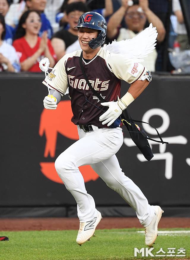 전민재는 베스트 퍼포먼스상의 주인공이 됐다. 사진(대전)=천정환 기자