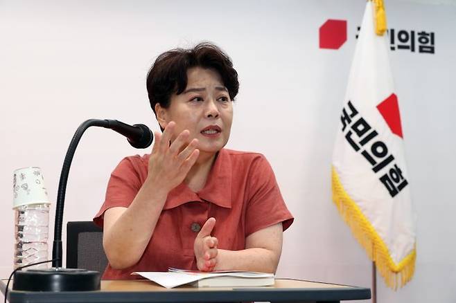 국민의힘 윤희숙 혁신위원장이 13일 서울 여의도 중앙당사에서 기자간담회를 하고 있다. ⓒ연합뉴스