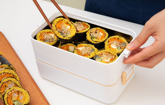 서울 서초구 방배동 소재 김밥집에서 130여명의 손님이 복통을 호소해 보건당국이 긴급 위생조사에 들어갔다. 뉴시스