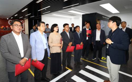 ◇강원특별자치도의회 안전건설위원회(위원장:최규만)는 지난 10~11일 강릉에서 현지시찰을 진행했다.