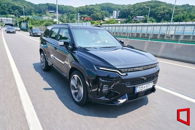 액티언 하이브리드. KGM