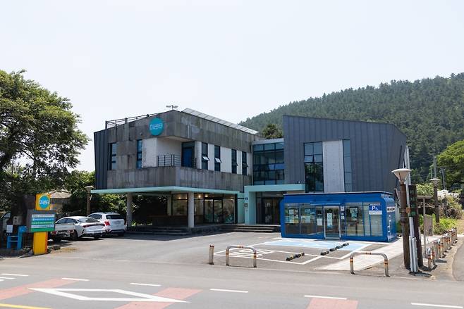 덤부리스테이 외경. (제주관광공사 제공)