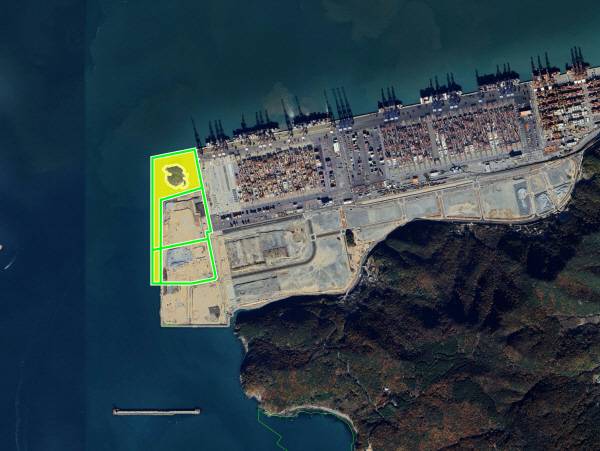 부산항 신항 ‘피더·잡화부두’ 조성 대상지 위성 사진. 해양수산부 제공