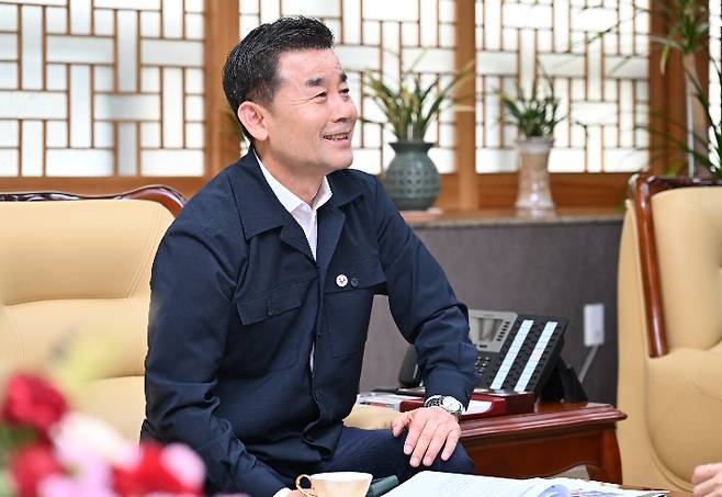 김영길 울산중구청장은 지난 3년 동안 '누구나 살고 싶은 종갓집 중구'를 목표로 21만 구민의 행복을 위해 쉼 없이 달려왔다고 전했다. 중구청 제공